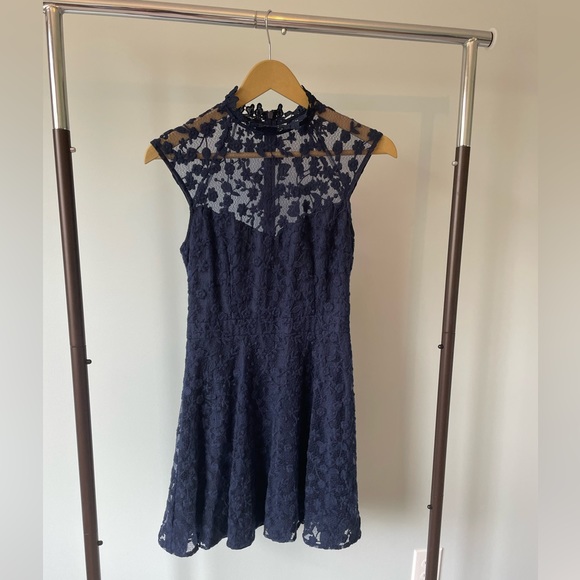 Navy BB Dakota Lace Dress - Picture 1 of 4